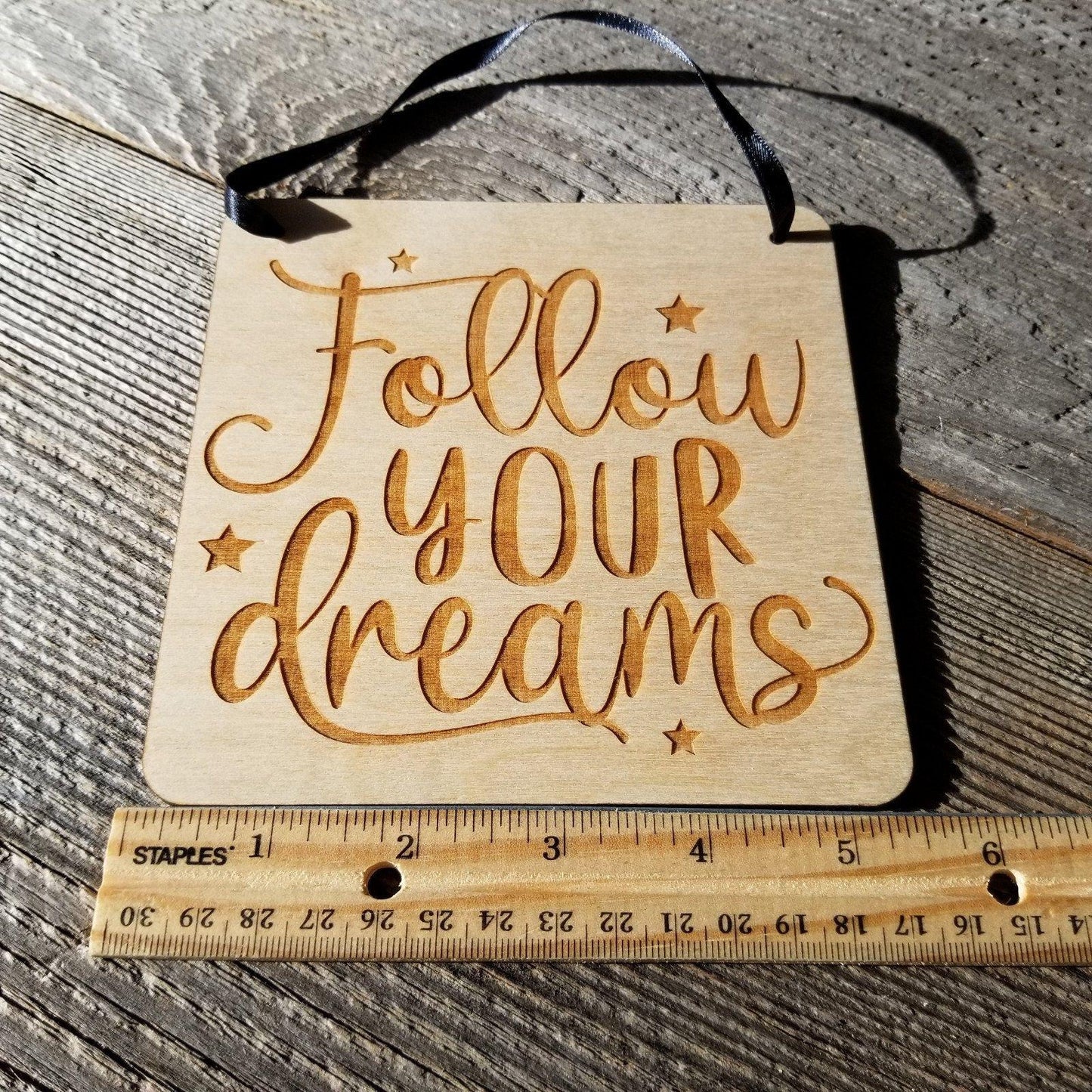 Love Sign - Valentines Day Gift - I Carry Your Heart With Me Rustic Hanging Wall Sign - Love Plaque Gift Sign Wedding Love Decor 5.5"