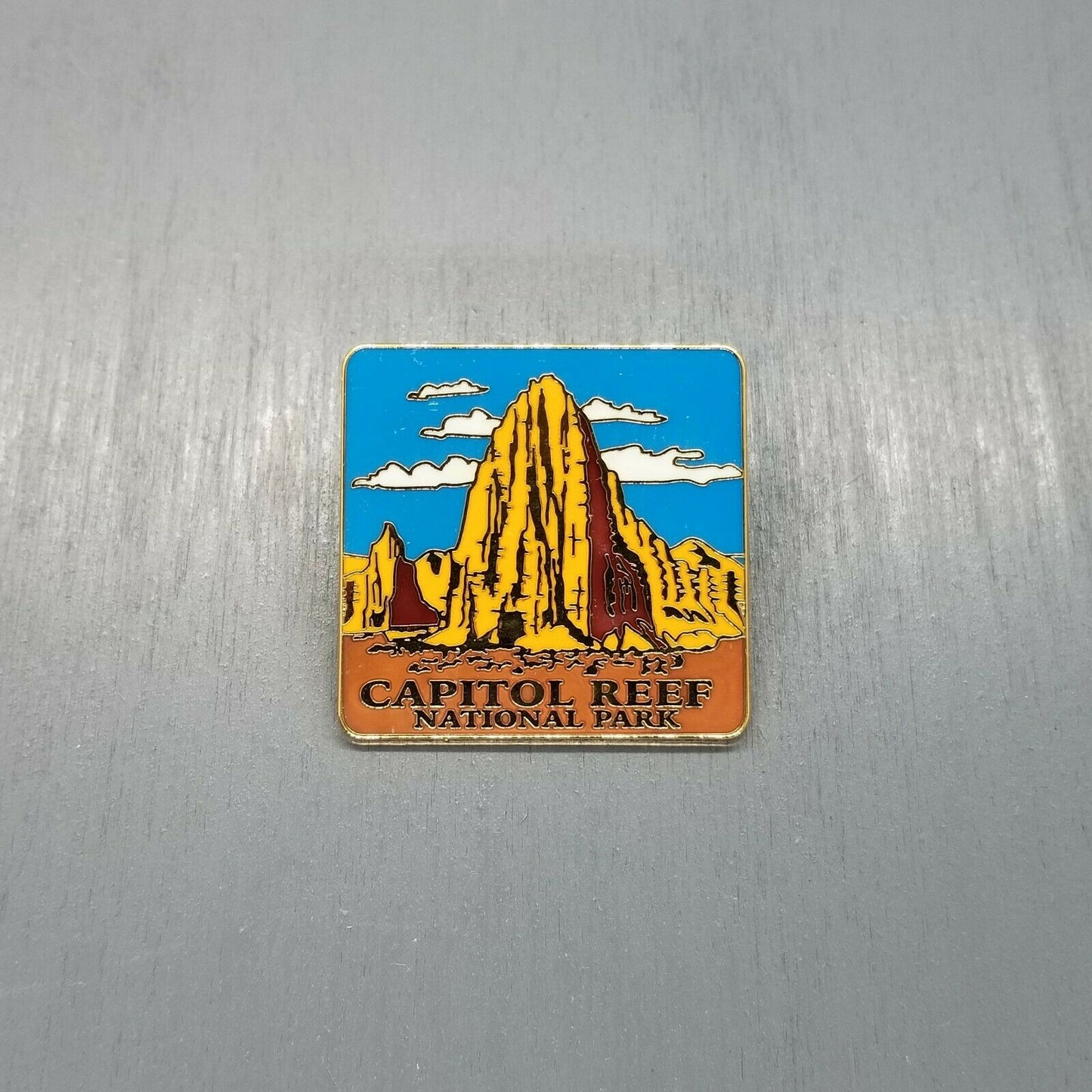 Utah Pin - Capitol Reef National Park UT Souvenir Hat Pin Lapel Travel 1.25"